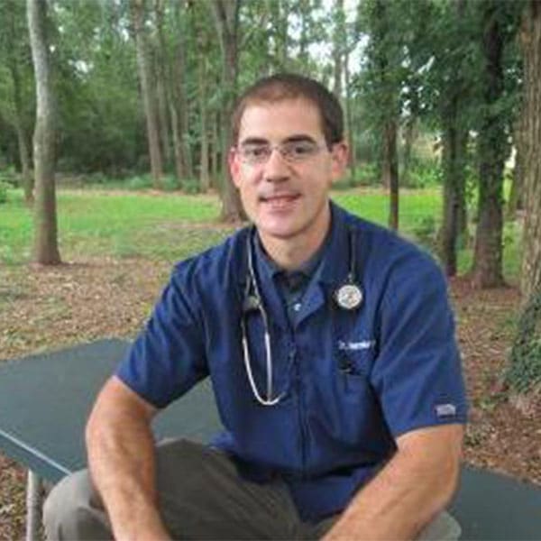 Dr. Brennen Haezebrouck, Cumming Veterinarian