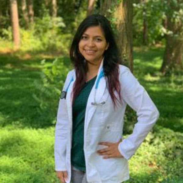 Dr. Carmen Mancia, Cumming Associate Veterinarian