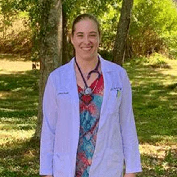 Dr. Jessica Decker, Cumming Associate Veterinarian