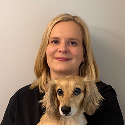 Dr. Zsofia Bezdek , Cumming Veterinarian
